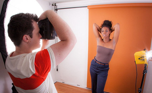 Sienna-farbener Studiohintergrund aus Papier von Savage (Code 17)